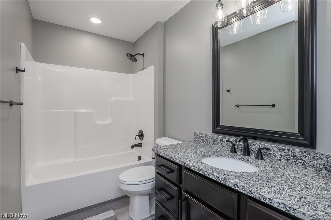 10527 Mogadore Avenue Nw Property Photo 18