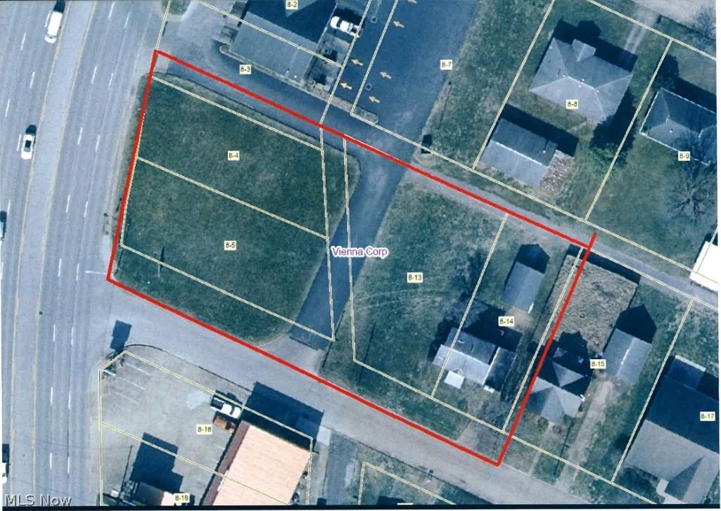 1900 Grand Central Avenue Property Photo 11