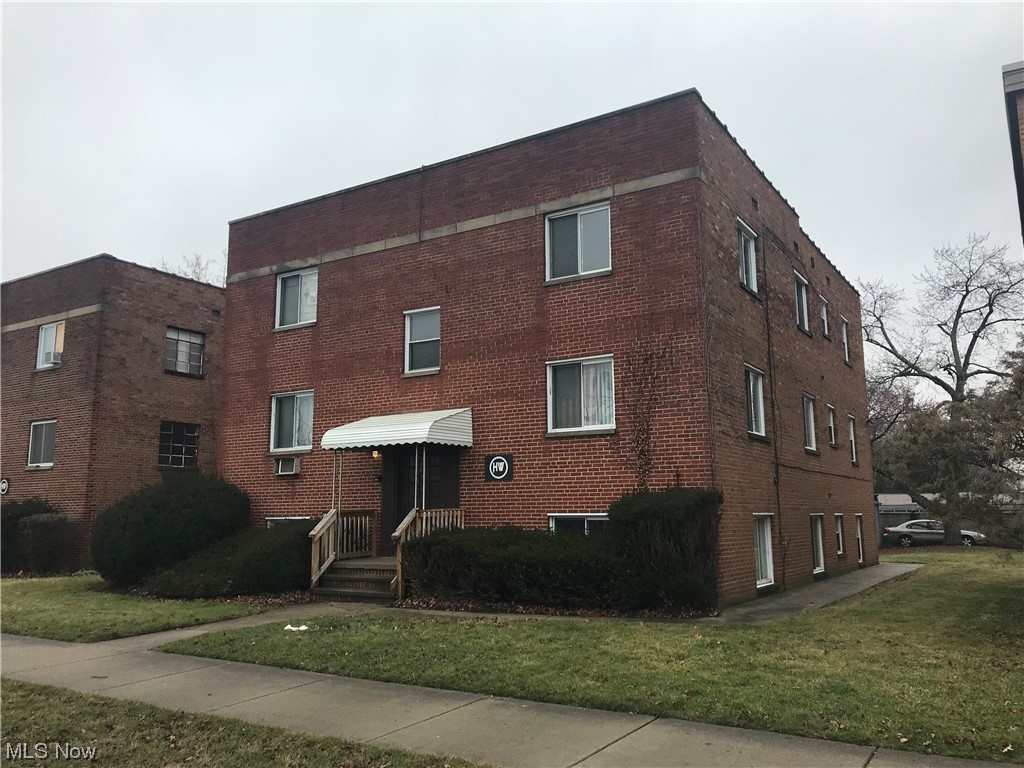 4160-4166 Ridge Road Property Photo 1
