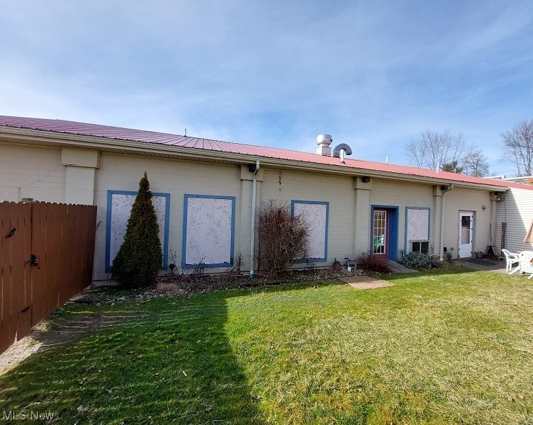 8306 State Route 43 Property Photo 3