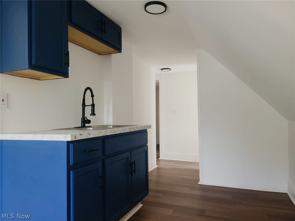 10124 Ostend Avenue Property Photo 4