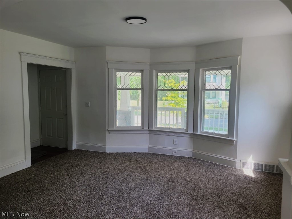 10124 Ostend Avenue Property Photo 6