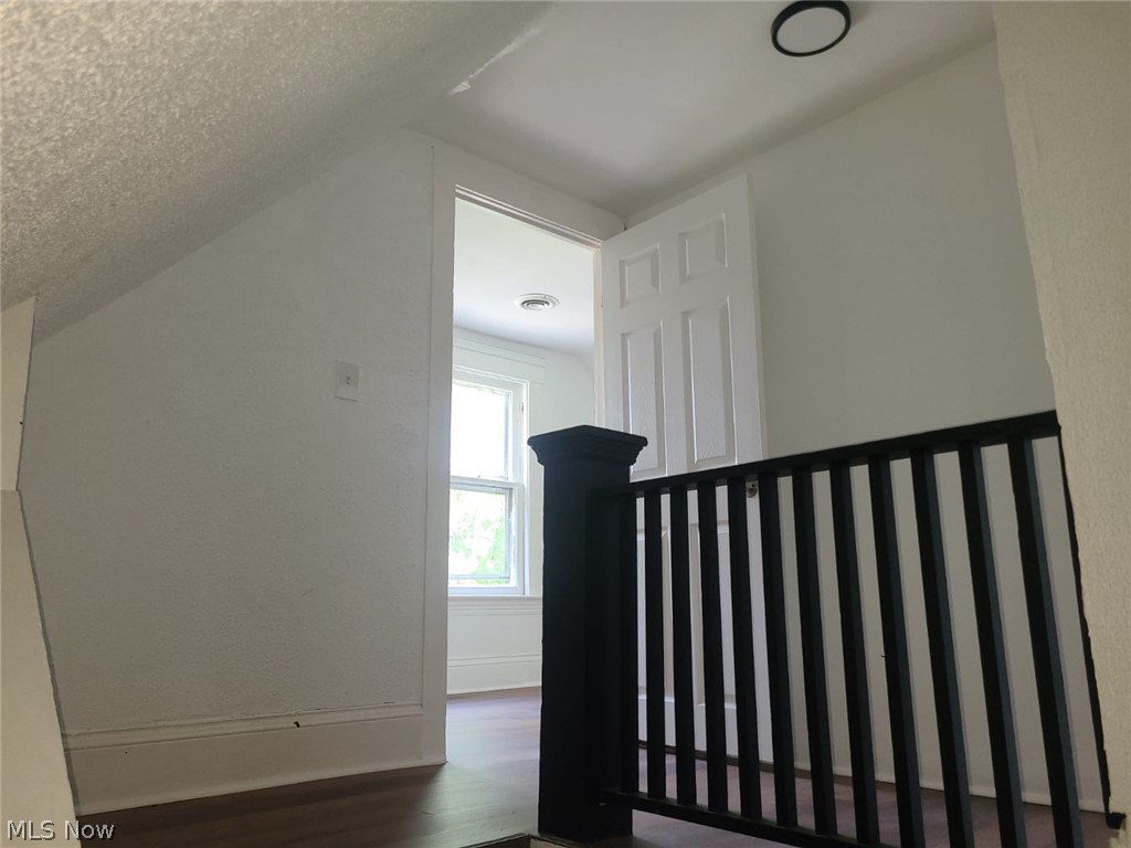 10124 Ostend Avenue Property Photo 12