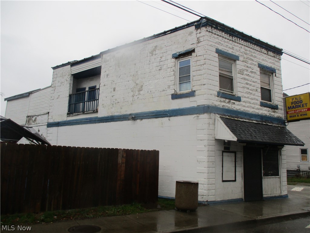 4324 Warner Road Property Photo 2