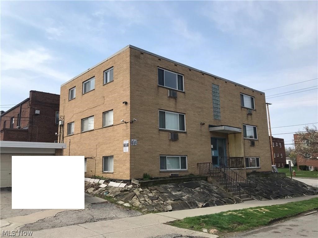 4101-5753 Ridge Road Property Photo 1