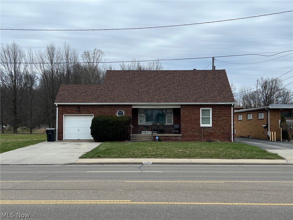 2280 Parkman Road Nw Property Photo 2