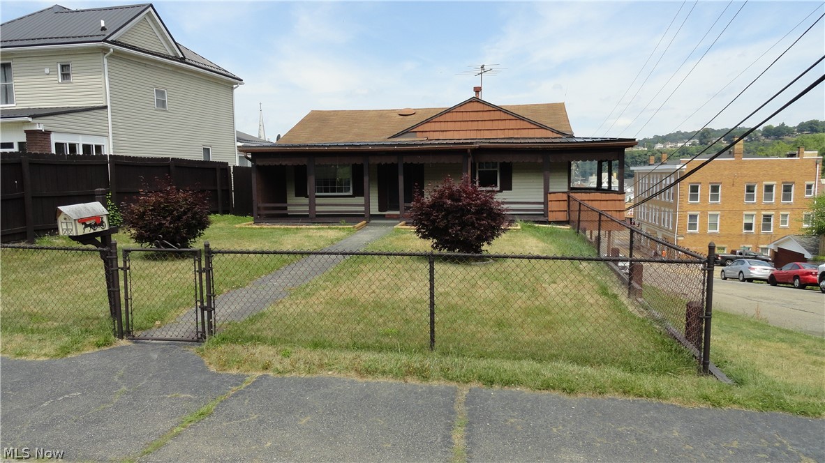265 Indiana Avenue Property Photo 1