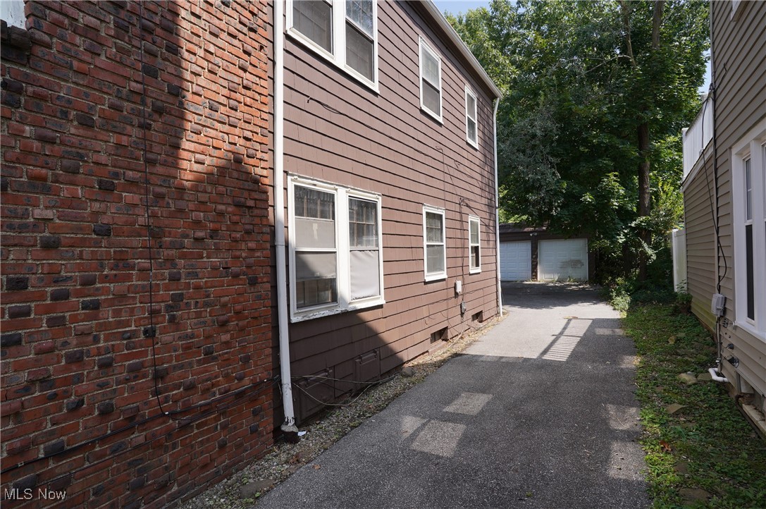 3715 Daleford Road Property Photo 6