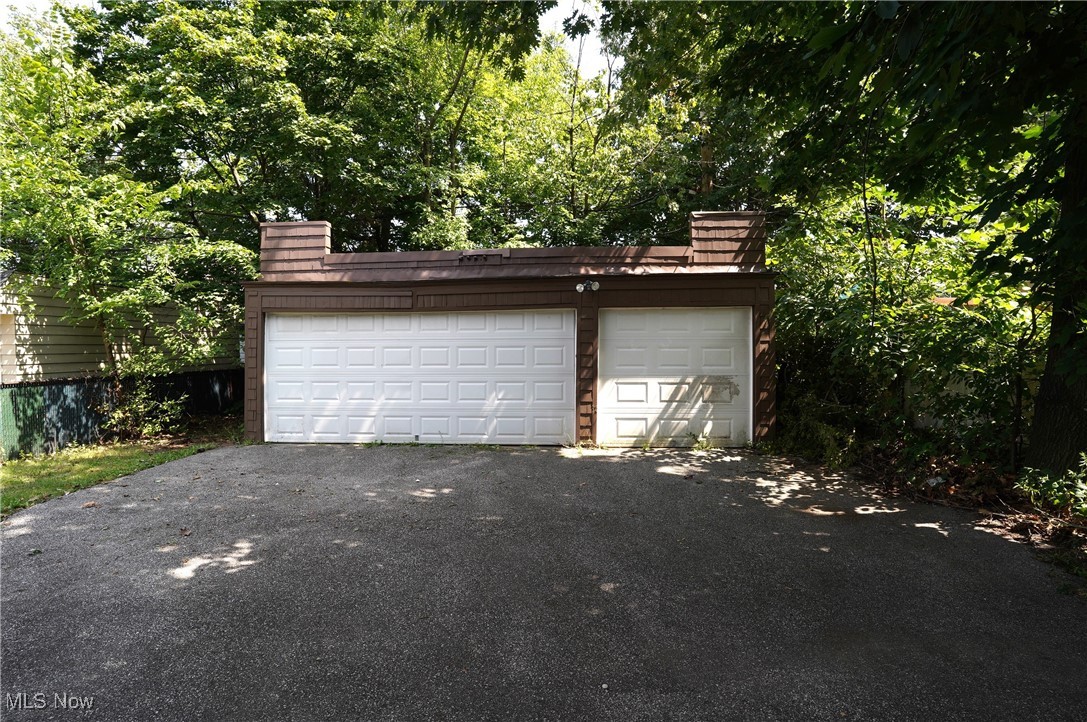 3715 Daleford Road Property Photo 12