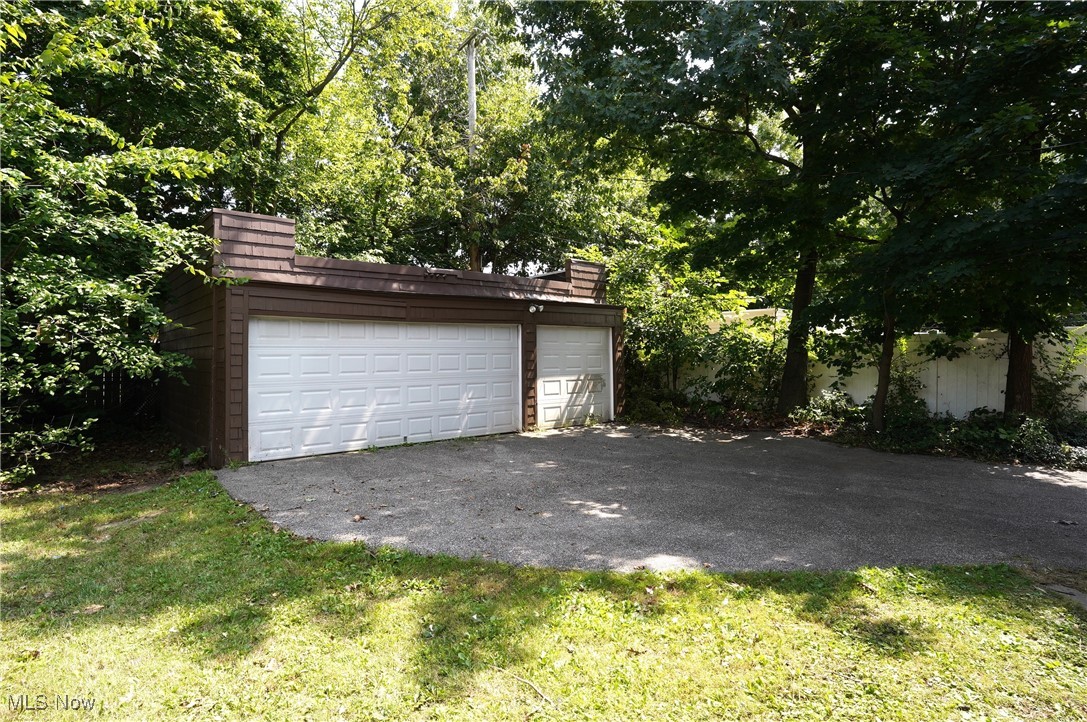 3715 Daleford Road Property Photo 13