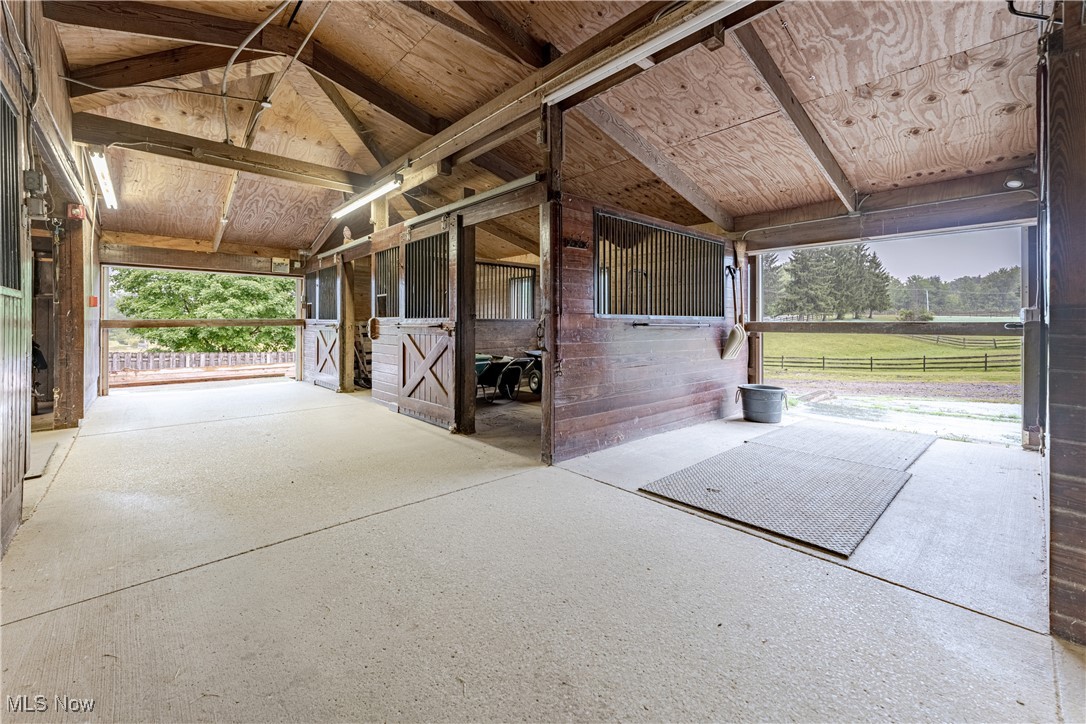 13829 County Line Road Property Photo 24