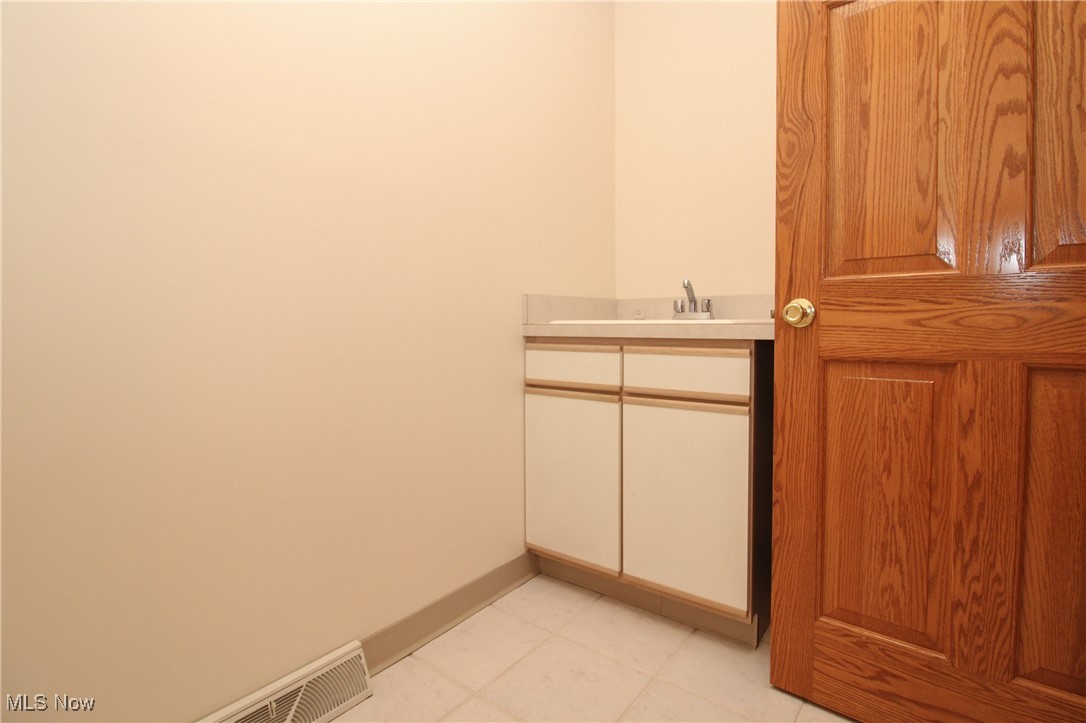 6695 Clingan Road 1 Property Photo 20