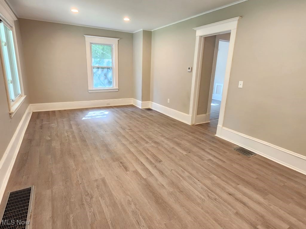 18112 Chagrin Boulevard Property Photo 10