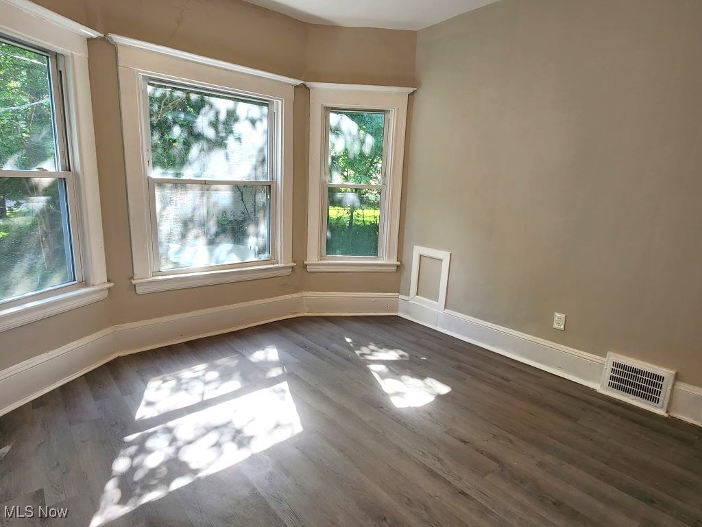 18112 Chagrin Boulevard Property Photo 13