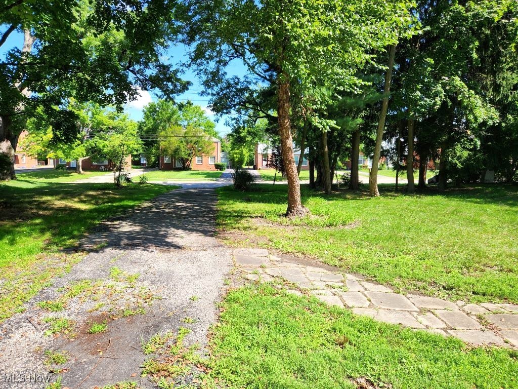 18112 Chagrin Boulevard Property Photo 33