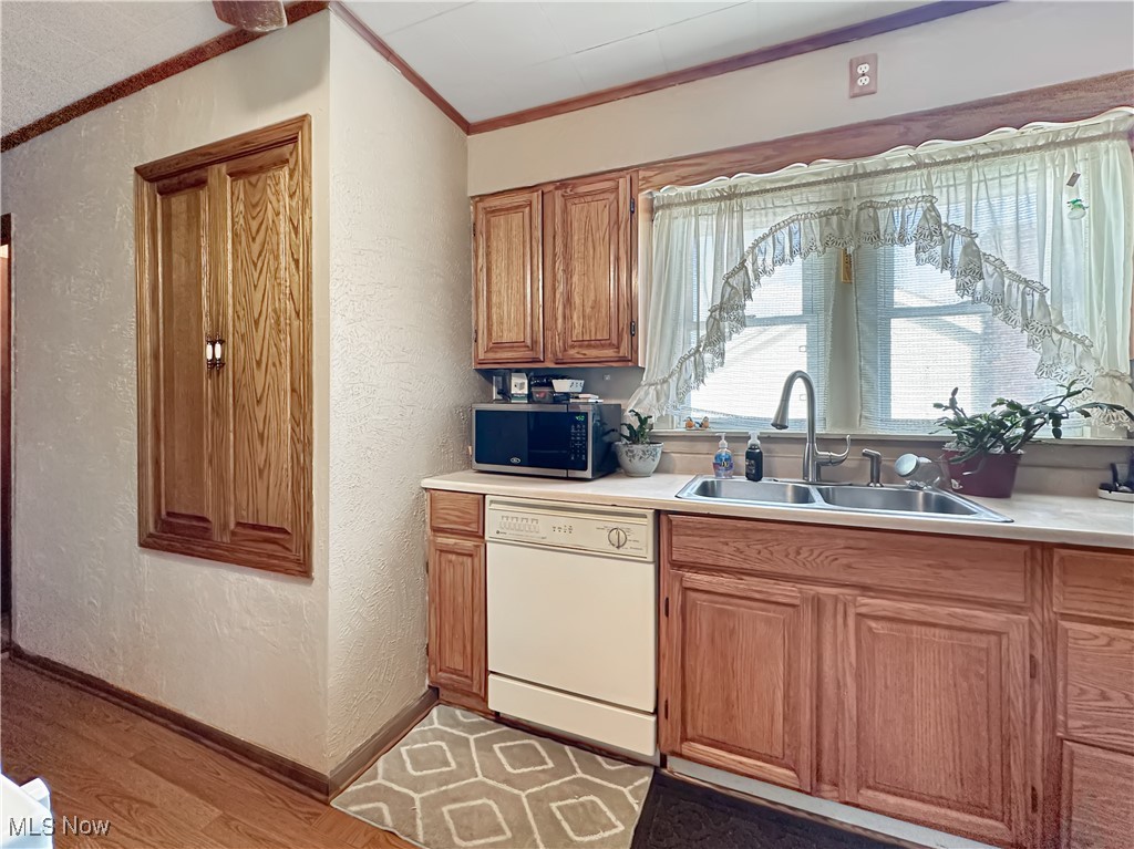 147 Champion Avenue E Property Photo 9