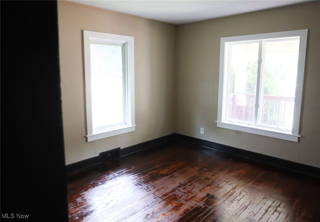 138 Clifton Drive Property Photo 7