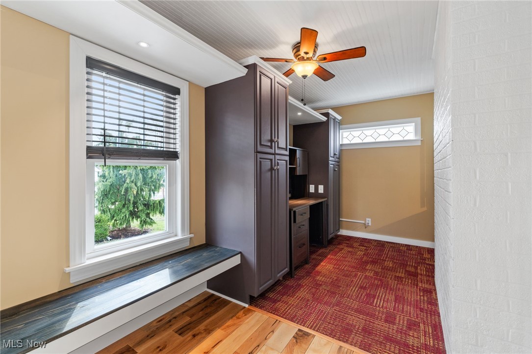 2553 N River Road Ne Property Photo 18