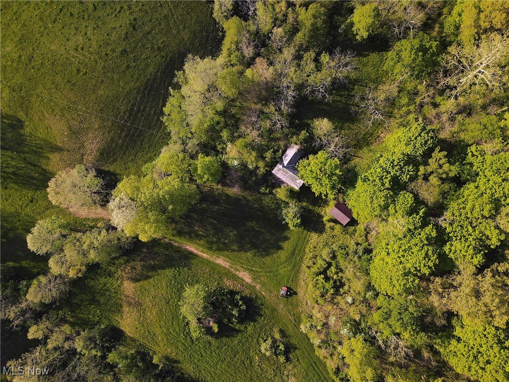 1429 Willow Run Road Property Photo 2