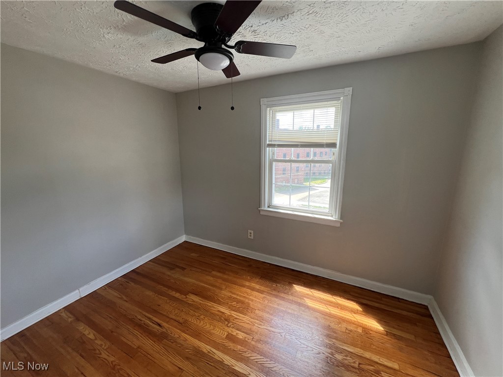 2487 Noble Road Property Photo 4