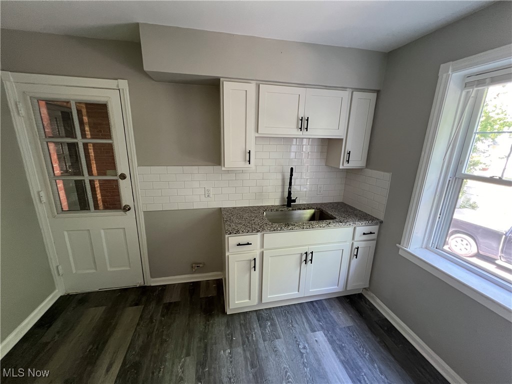 2487 Noble Road Property Photo 5