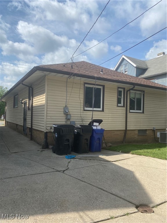 6921 Harvard Avenue Property Photo 4