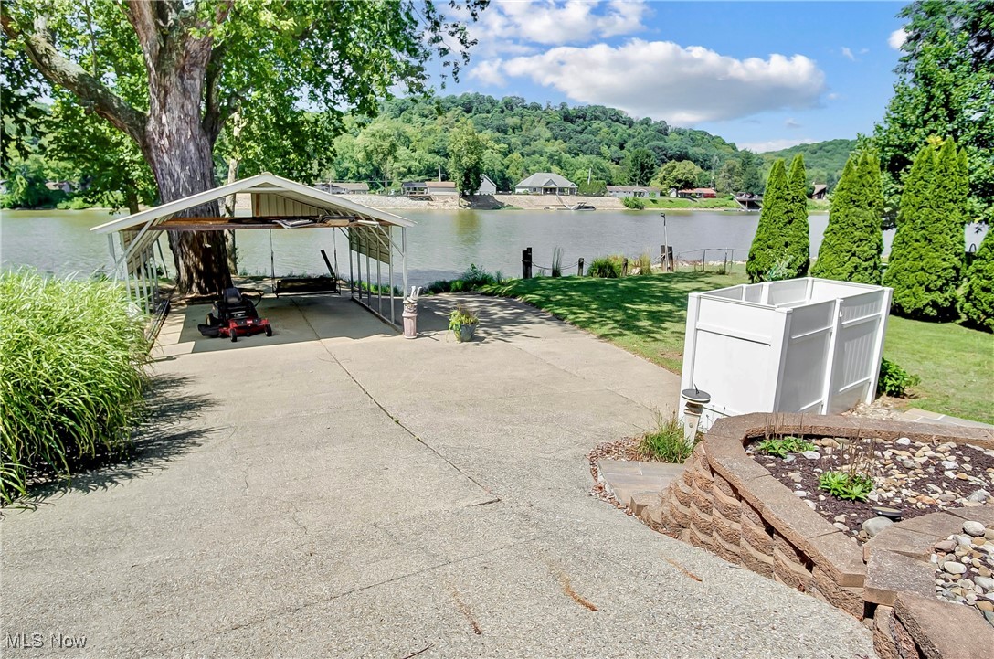 3025 Virginia Avenue Property Photo 3