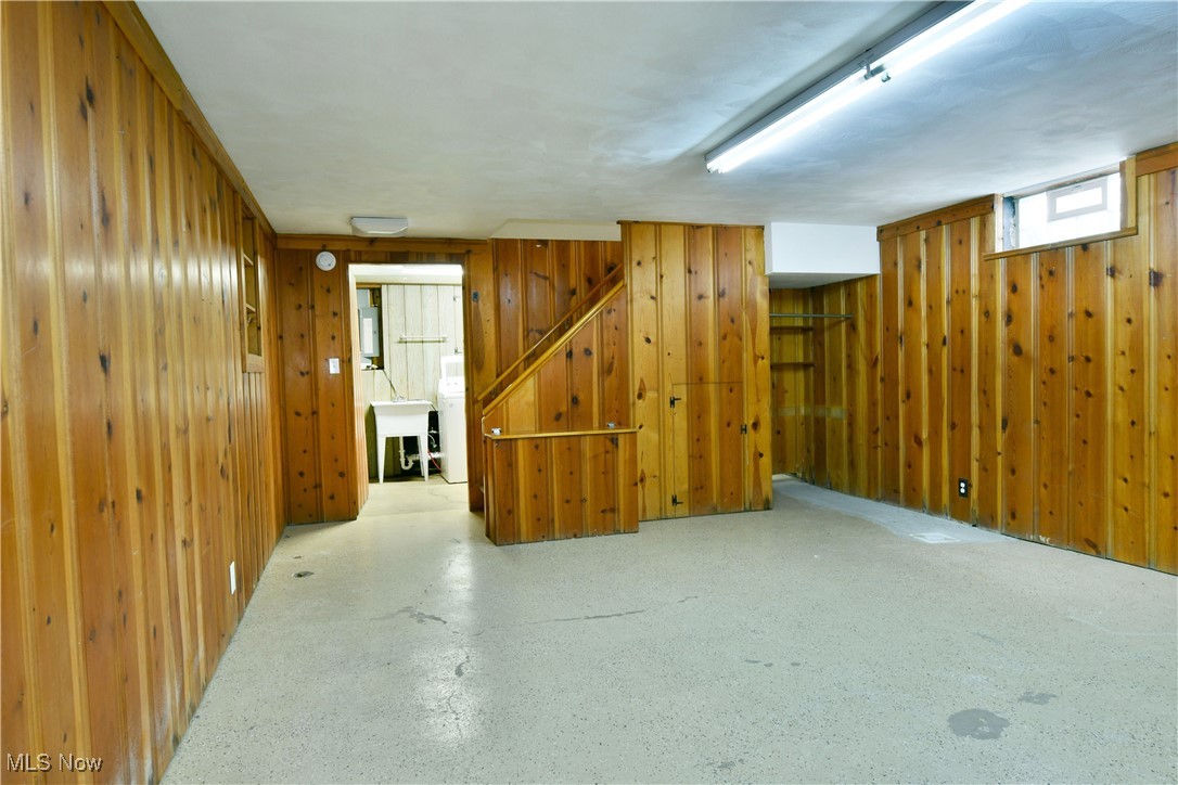 823 Wildwood Drive Ne Property Photo 48