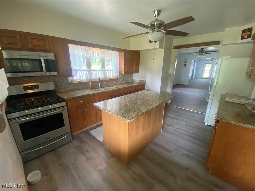 1256 Bacon Avenue Property Photo 2