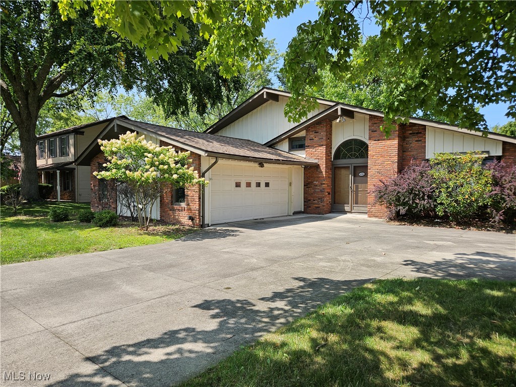 16982 Bob White Circle Property Photo 1
