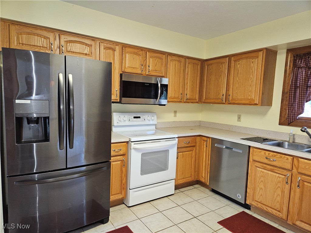 16982 Bob White Circle Property Photo 3
