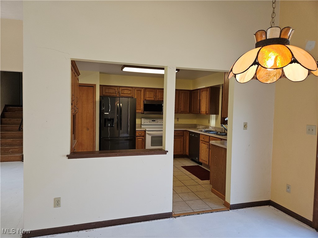 16982 Bob White Circle Property Photo 8