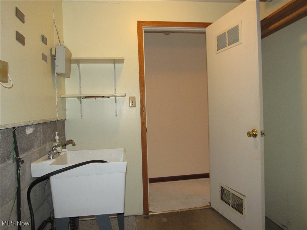 16982 Bob White Circle Property Photo 32