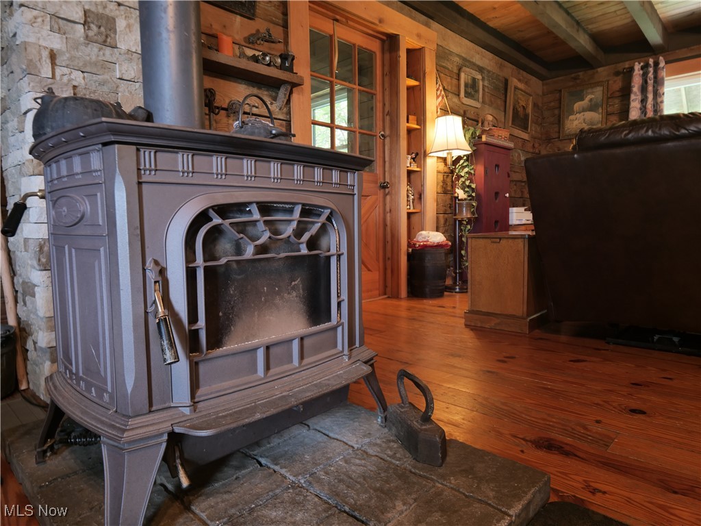 1091 River Road Property Photo 7