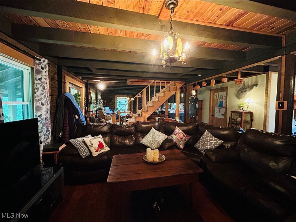 1091 River Road Property Photo 28