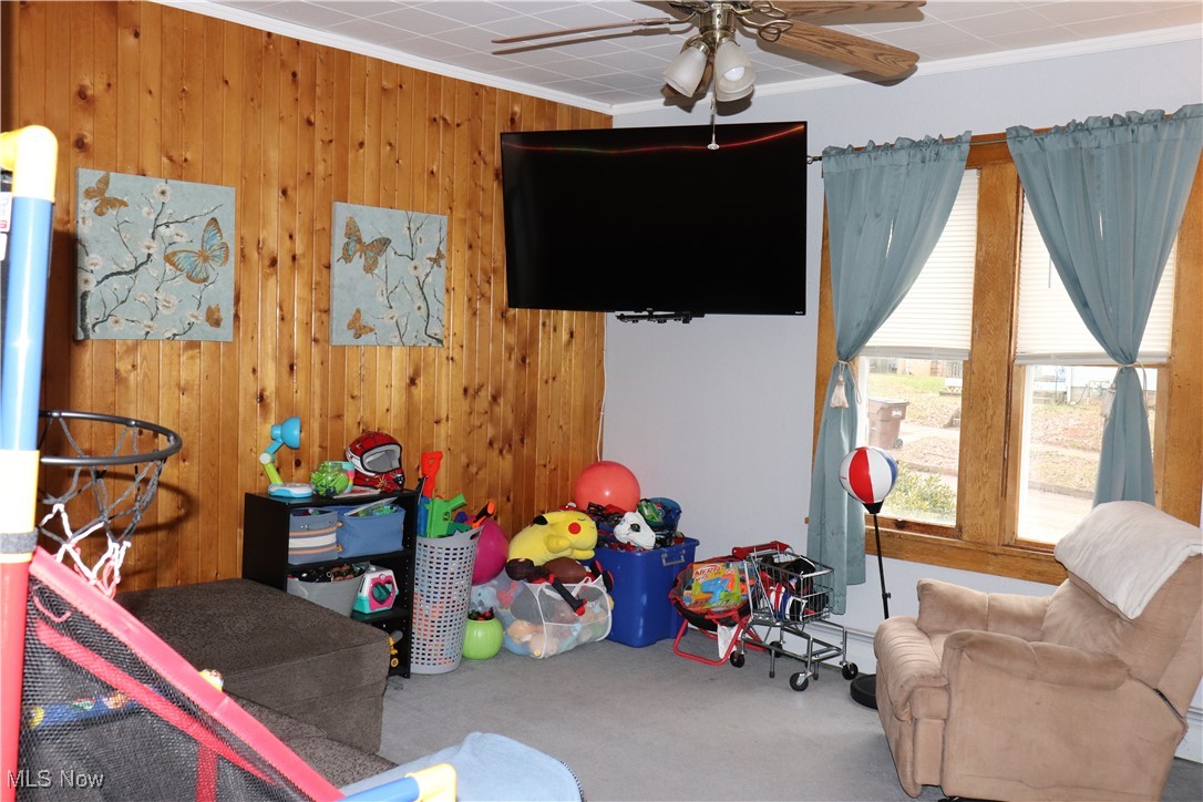 903 Warren Street Property Photo 4