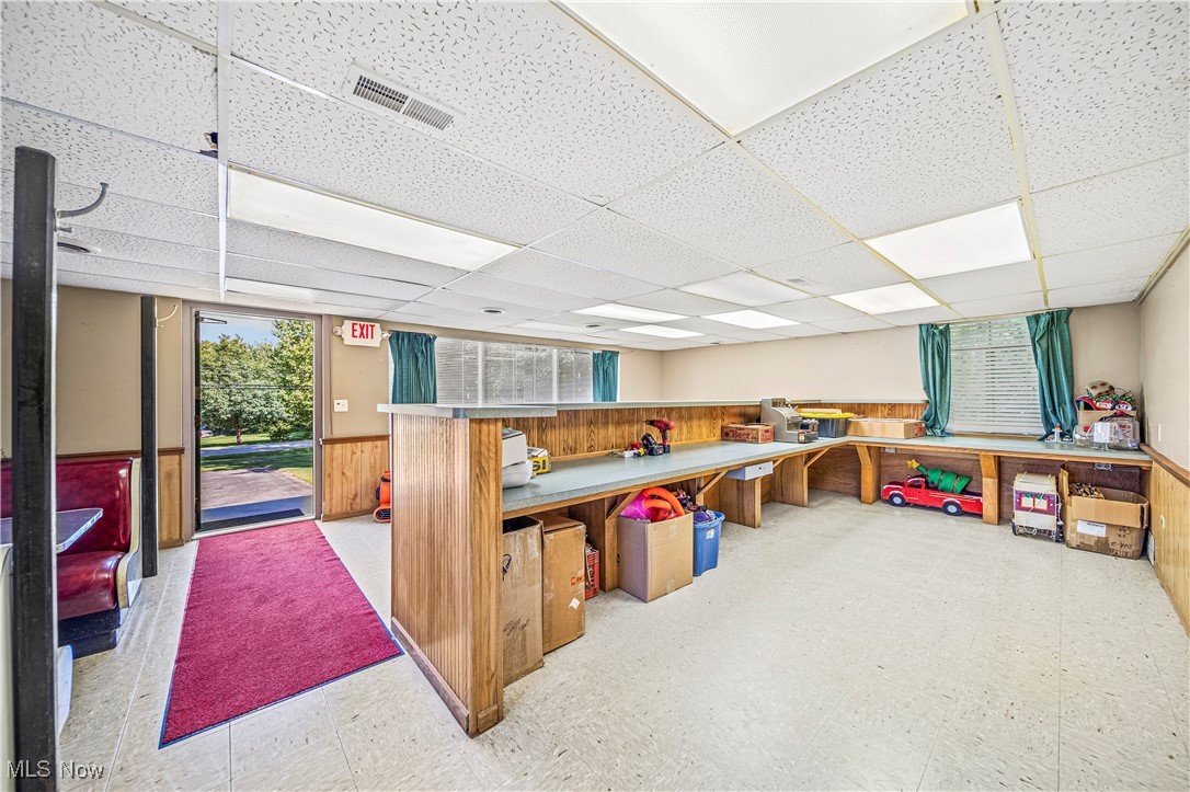 11764 Girdled Road Property Photo 13