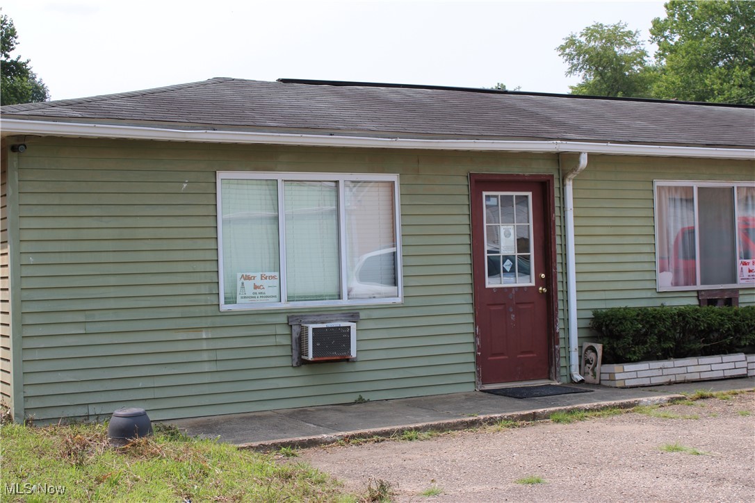 155 Walnut Street Property Photo 1