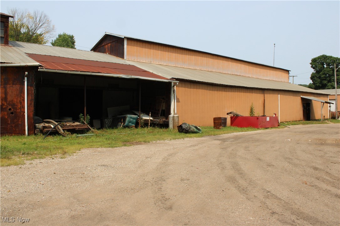 155 Walnut Street Property Photo 3