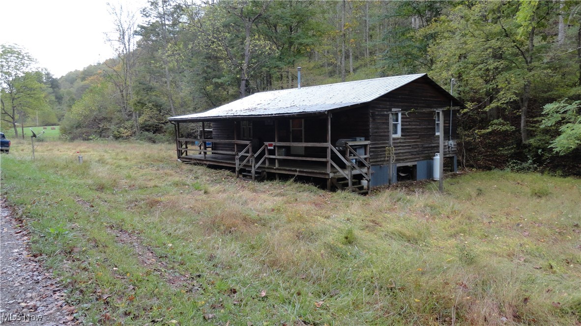 956 Hog Run Road Property Photo 1