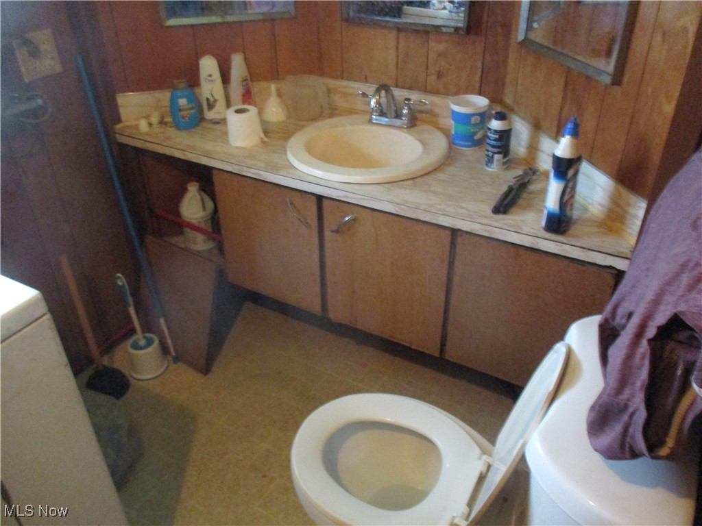 8209 Russell Lane Property Photo 9