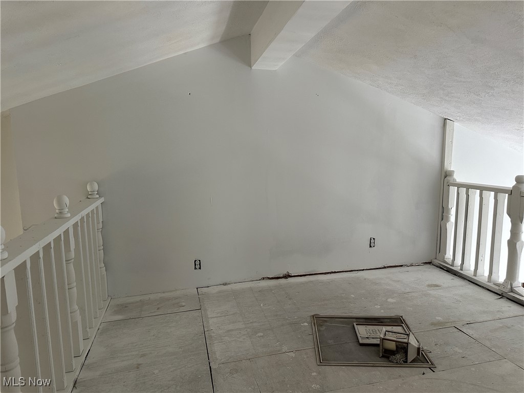 36 Friar Tuck Road Property Photo 11