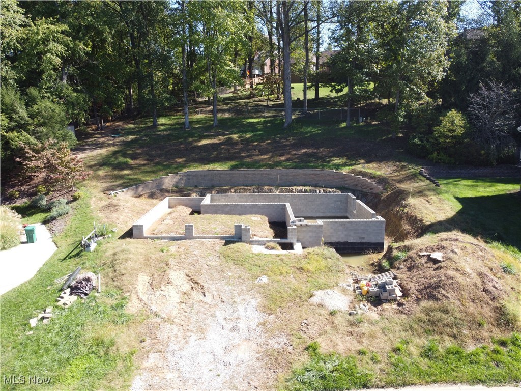 34 Greenmont Gardens Property Photo 2