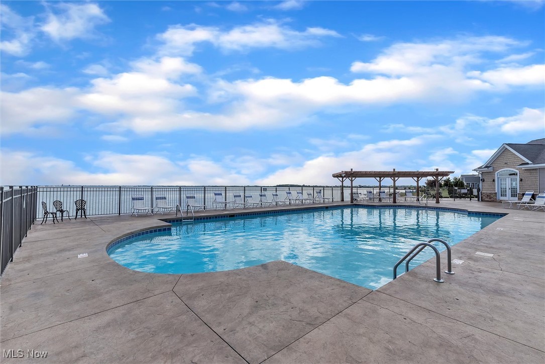 8 Yacht Club Lane Property Photo 3