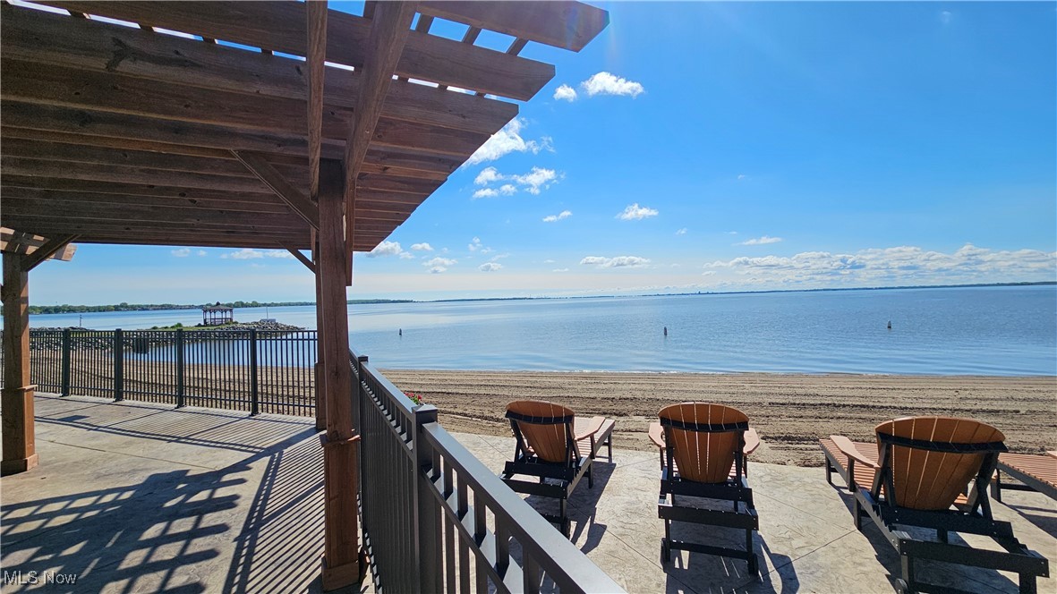 8 Yacht Club Lane Property Photo 8