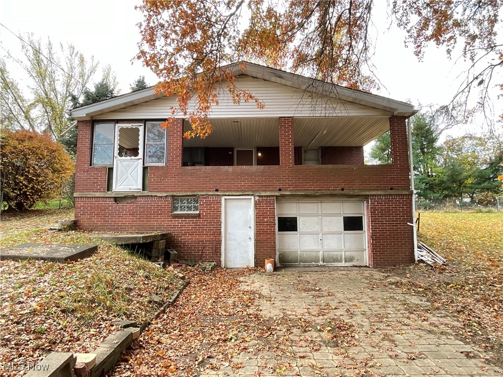 122 Willow Lane Property Photo 1
