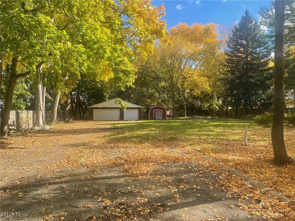 914 Raff Road Sw Property Photo 2