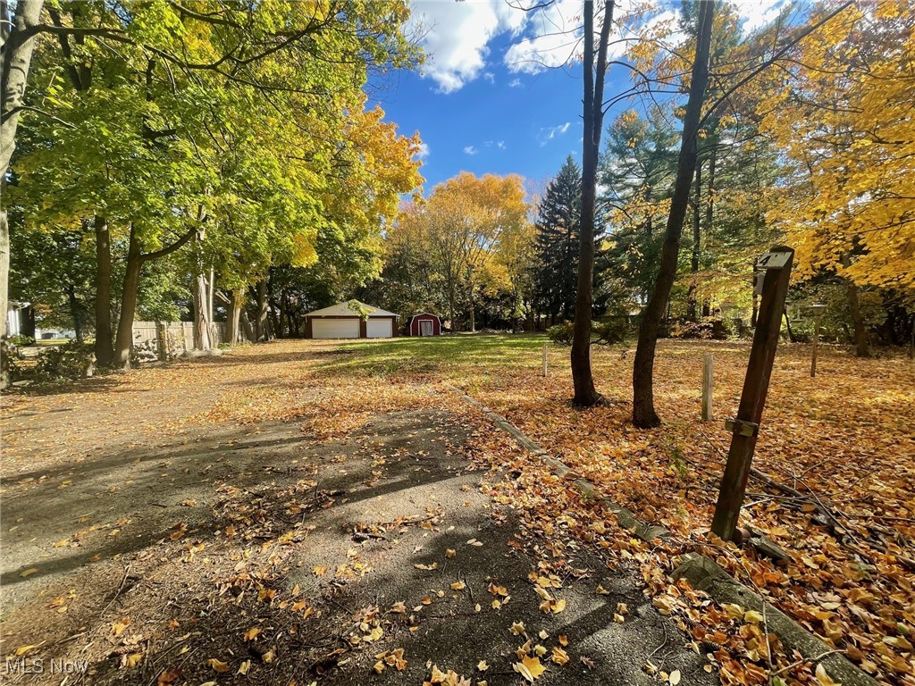 914 Raff Road Sw Property Photo 3
