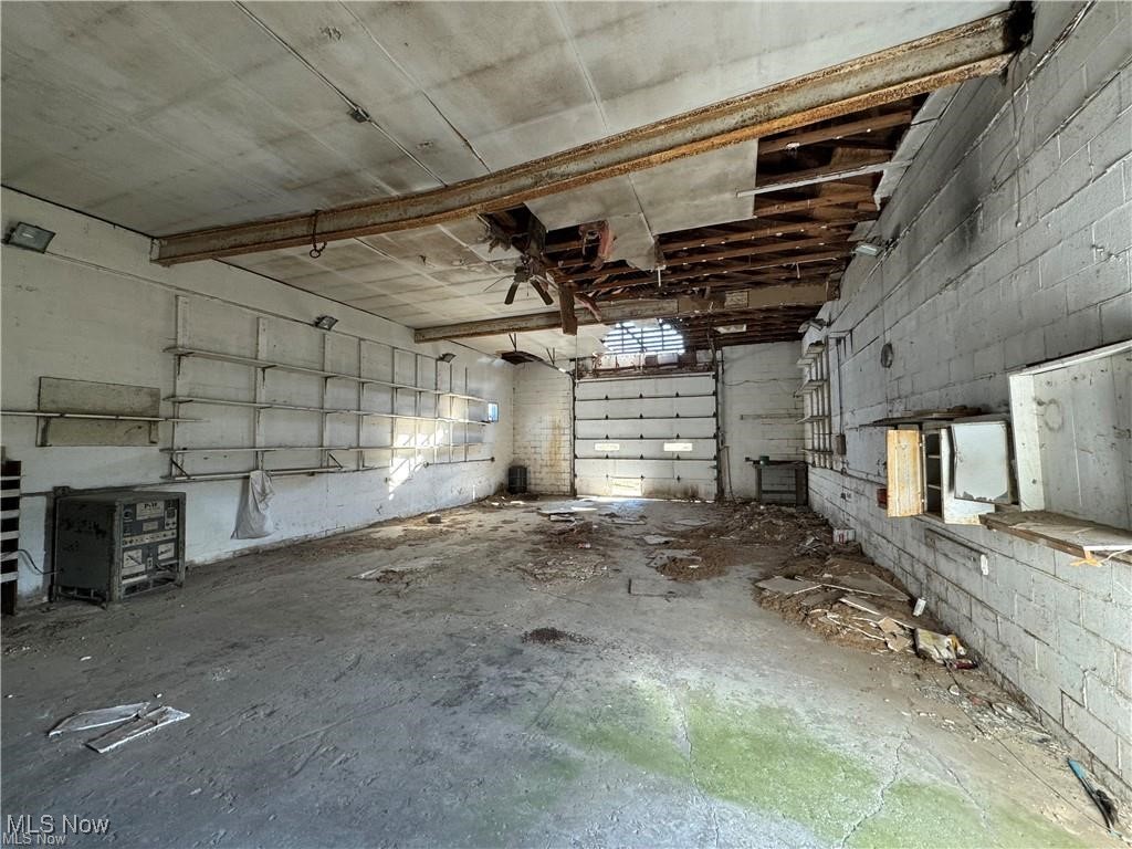 10656 Kinsman Road Property Photo 5