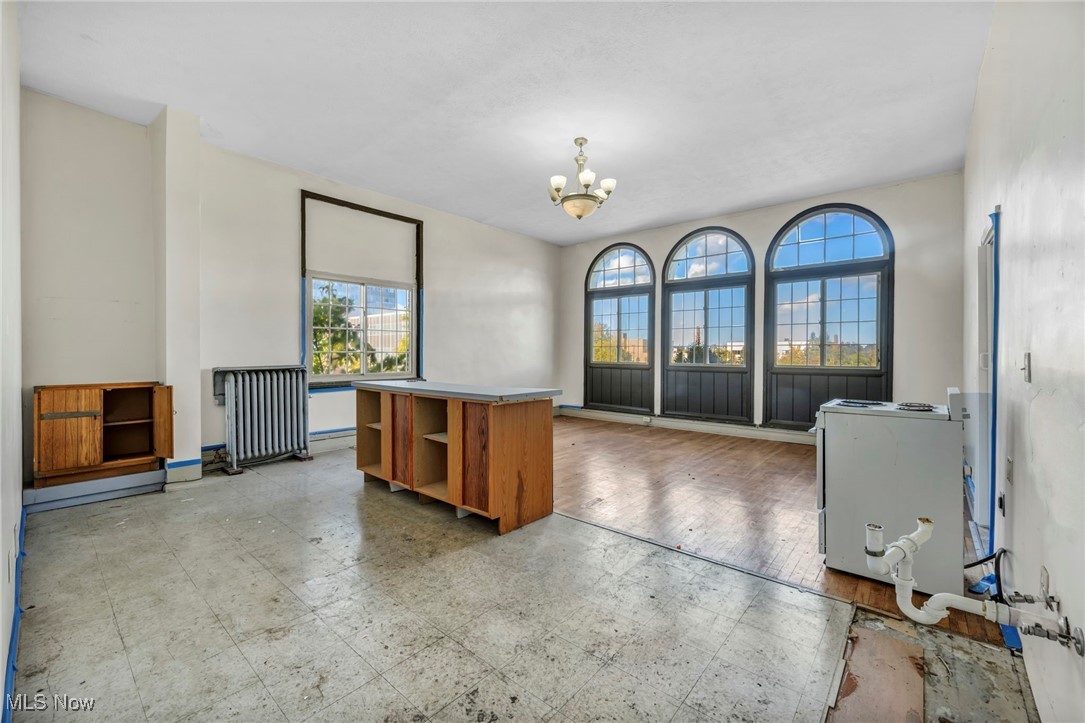 3226 Euclid Avenue Property Photo 25